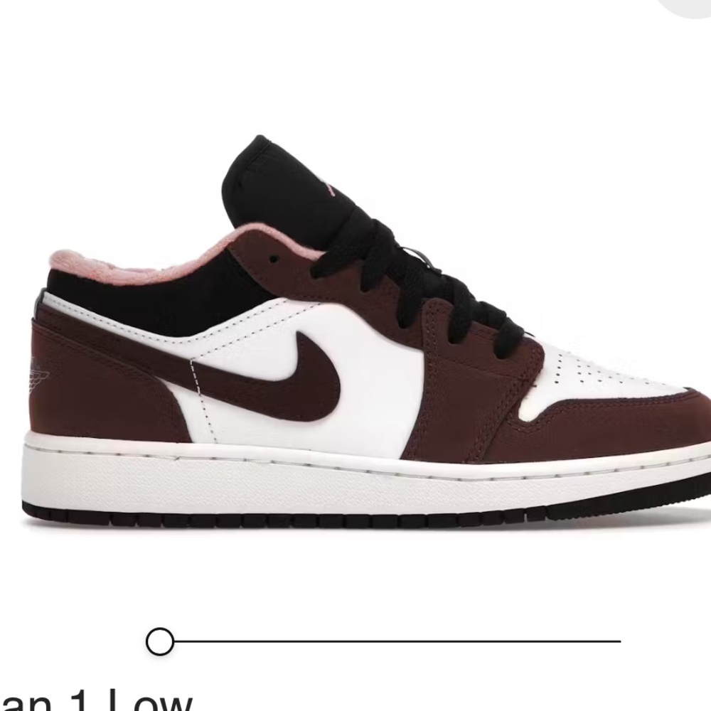 Jordan 1 Low Mocha
